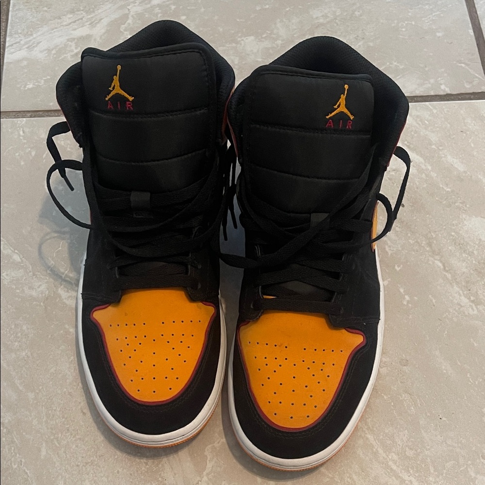 Jordan Athletic Shoes Black and Orange